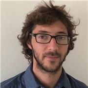 Enseignant d'italien, jeune, expérimenté et passionné, offre des cours d'italien. Au programme: travail et bonne humeur !